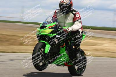 media/Apr-26-2024-TrackDaz (Fri) [[c4b677d280]]/B Group/120pm (Wheelie Bump)/